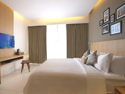 Ossotel Legian 4*, Легиан