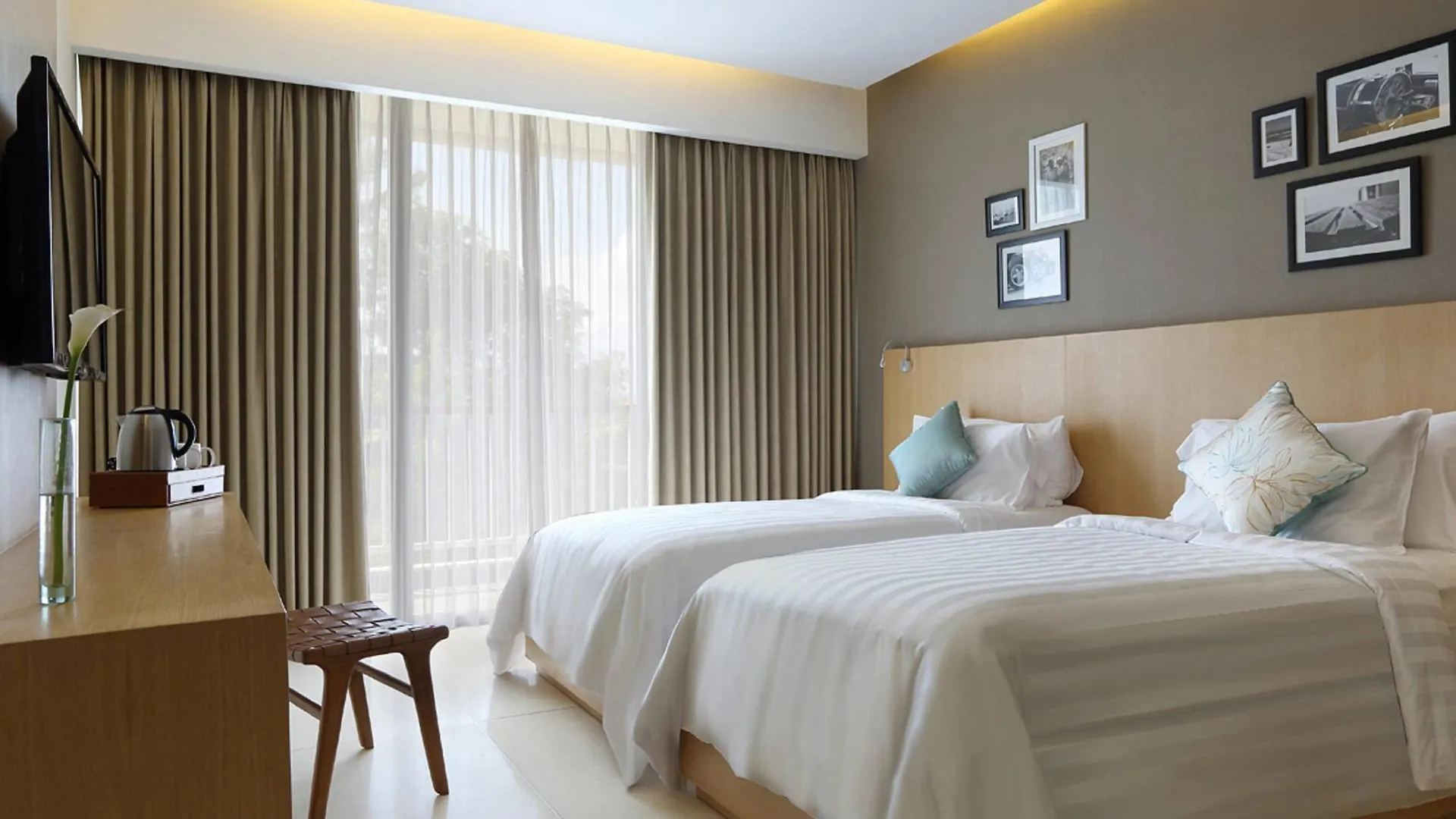 Ossotel Legian Legian (Bali)