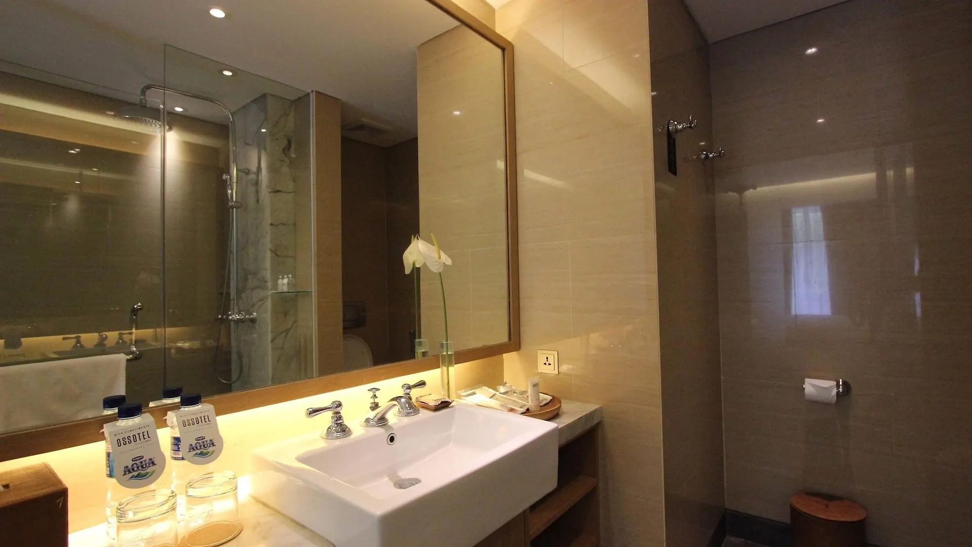 **** Hotel Ossotel Legian Indonesia
