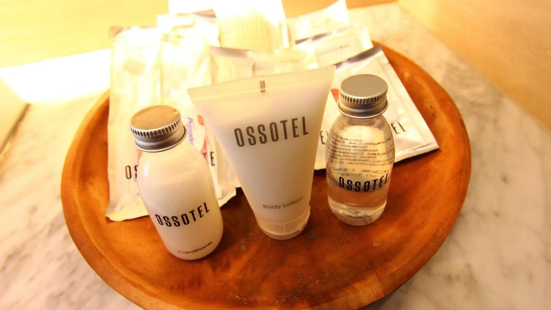 Ossotel Legian Hotel