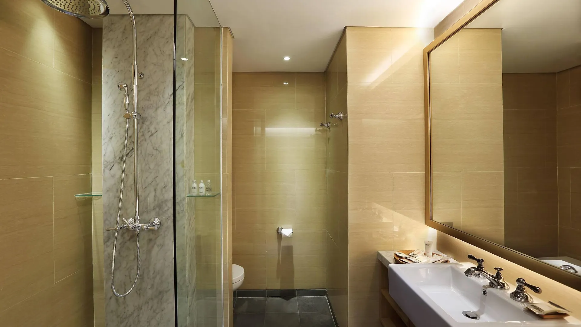 **** Hotel Ossotel Legian Indonesia
